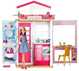 Barbie- Casa a 2 Piani con Bambola Barbie e Accessori, Giocattolo per Bambini 3+Anni, GXC00, Imballaggio Sostenibile, Esclusivo Amazon