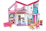 Barbie - Casa di Malibu - Casa di Barbie Malibu - Playset Trasformabile con Plug-and-Play - Oltre 25 Accessori - ...