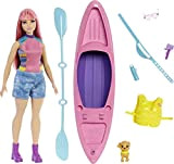 Barbie - Siamo in Due Playset Campeggio con Bambola Daisy Curvy con Capelli Rosa da 29,2 cm, Cagnolino, Kayak e ...