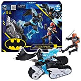 Batman, CrawlerBat-Tech con Esclusive Action Figure di Deathstroke e Batman da 10,2 cm, Include 12 Accessori, Giocattoli per Bambini dai ...