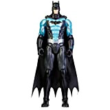 dc comics | Batman | Personaggio Batman in Scala 30 cm con Armatura Tech Azzurra e Decorazioni Originali, Mantello e ...