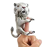 Fingerlings Untamed Tigre Dent di Sabre Silvertooth