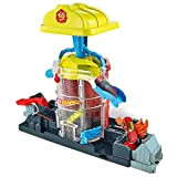Hot Wheels- City Playset Caserma dei Pompieri, Giocattolo per Bambini 4+ Anni, Multicolore, GJL06