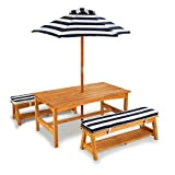 KidKraft 106 Set tavolo e panchine in legno per bambini con cuscini e ombrellone, mobili per giardino e per esterno, ...