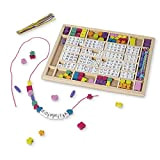 Melissa & Doug Set di Perline in Legno Alfabeto | Kit di gioielli per bambini di 5 anni | Kit ...