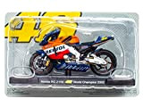 - Moto 1/18 di "The Doctor V.Rossi, Riproduzione Compatibile con Honda RC 211V - Campione del Mondo 2002 - VR003