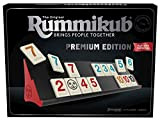 Pressman - Rummikub Premium Edition – dotato di scaffali – piastrelle con numeri grandi incisi e una borsa per la ...
